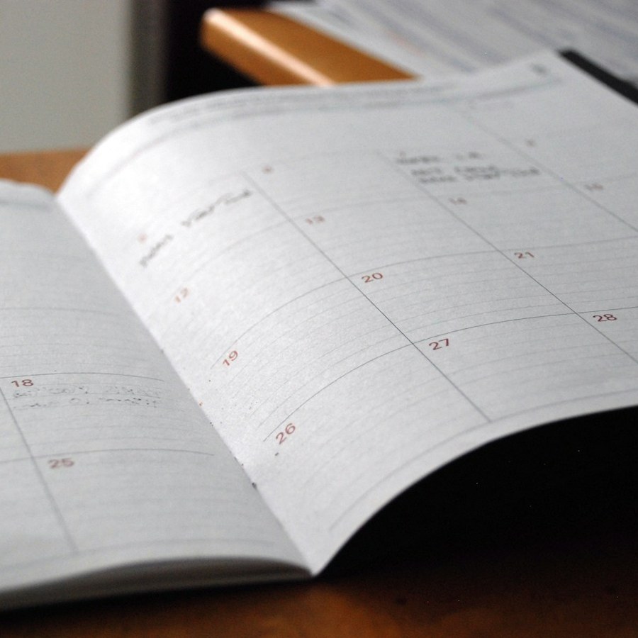 Weekly Desk Planner